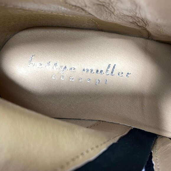 Bettye Muller Deena Booties Sz 9.5M Black Soft Napa Leather Heel Ankle Boots NEW - Picture 9 of 12